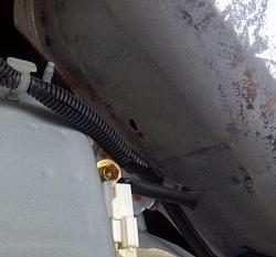 fixed fuel smell in cab at fill up but found corrosion on fuel tank.-tank-rust-a.jpg