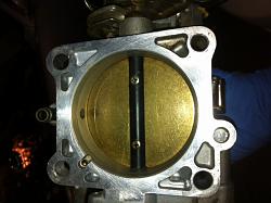 Throttle Body Cleaning-photo-2-1-.jpg