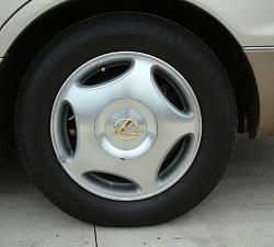 Anyone seena LS400 w/LS430 17&quot; rims like this?-99-ls400-wheel.jpg