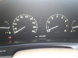 My UCF21--What does this dash light mean ?-2014-02-07-16.19.55.jpg