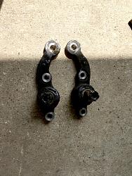 New lower ball joints for my 1999 LS-001.jpg