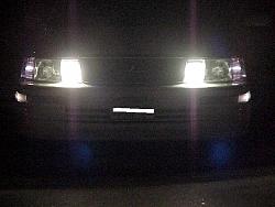 I have done it HID's with middle foglights still on.-mvc-131f.jpg