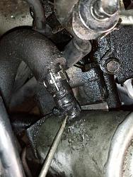 Power steering pump removal and repair-return-line-failed-from-heat-cycling-and-became-as-brittle-as-glass.jpg