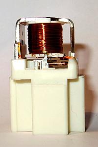 starter motor keeps cranking-5-019-relay-side-view-l-z.jpg