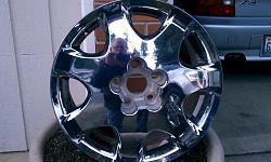 17&quot; x 7.5 Chrome rim- Can anyone identify it?-imag0381.jpg