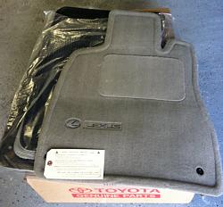 LS 430 Floor Mat Set Deal-photo.jpg