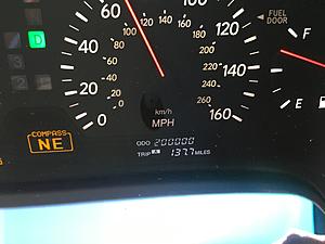 How many miles do YOU have on your LS430? (The Mother thread)-img_1329-1-.jpg