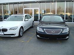 COMPARO  New BMW 750 and LS460 pixs-dscf1105.jpg