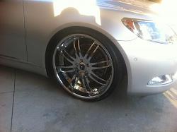 22&quot; Wheels and Spoilers Added to my LS460L-11-15-072.jpg