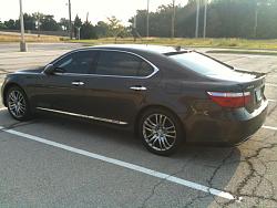 PICS of my new 2010 LS460L awd (executive seating)-parking-lot.jpg