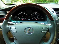 Does your steering wheel (airbag cover) feel hollow ?-steer5.jpg