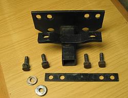 FS: 90-94 LS400 trailer towing hitch-hitch.jpg