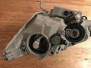 LS430 Passenger Side Headlamp Assembly-img_0935.jpg