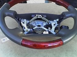 FS: wood steering wheels-03-23-06_1629.jpg