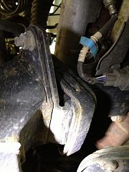 Replace LH Exhaust Manifold LX470-motor-mount_before.jpg