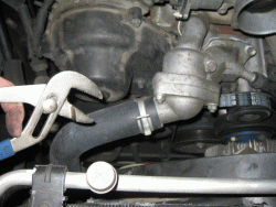 2001 LX470 Radiator Replacement-step14.gif