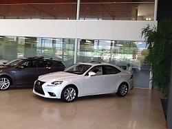 Lexus of Omaha Brand New Building-show-floor-2.jpg