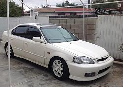 F/S or F/T *Rare RHD 2000 Champ White Civic Ferio,Clean Title,CTR/Spoon-Motor*-front-driver-side-view.jpg