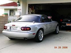 1992 Mazda Miata MX-5-rear-rt.jpg