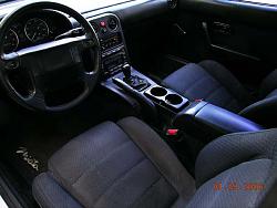 1992 Mazda Miata MX-5-interior.jpg