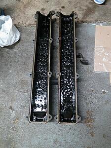 oil tar sands under my valve cover-kg1rrk2.jpg