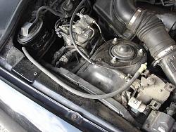 What is this Tube and Part in the engine bay???-dsc02895.jpg