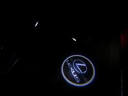 Lexus RC/RCF 2015 Illuminated door sill plates-img_4292-large-.jpg