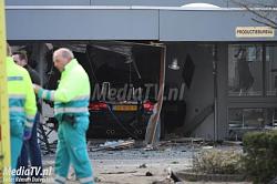 Lexus RC F vs BMW M4 side by side pics-bmw-e93-m3-crashes-into-building-in-holland-video-57290_1.jpg