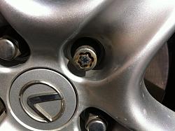 How can I remove my tire, without lug key?-img_0573.jpg