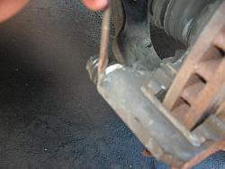 DIY: Lubricating the brake slide pins and replacing rubber dust boots-img_2929.jpg