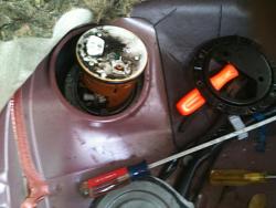 Photo DIY: Changing the fuel pump-lexusfuel25.jpg