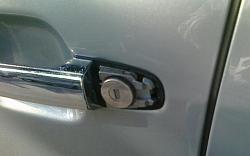 Someone tried stealing my Lexus-2011-07-22-172621.jpg