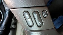 '04 RX white spots on steering wheel-1207141320.jpg