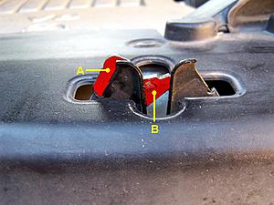 04 hood pops up if hit bump or dip in road-07rx-hood-latch-open.jpg