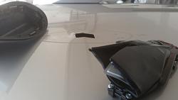 RX350 antenna fin came off, can I just re-attach or did it break?-2016-03-27-09.41.44.jpg