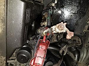 Positive Battery Terminal corroded-20171015_223936.jpg