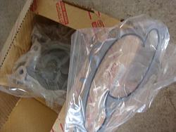 FS: RX300 Genuine Water Pump-041.jpg