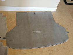 04-09 Lexus OEM Gray Floor Mats-20140707_121818.jpg