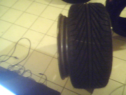 Tire Stretch Guru's Please take a look(255/35 on a 13in)Having Trouble-a-tire-street.png