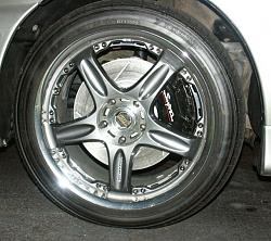 What color did you guys paint your calipers?-brakes-tt-front-closeup.jpg