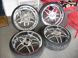 22&quot; Staggered Rims and Tires-78.jpg