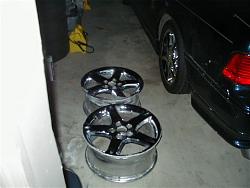 2 Chrome 17in GS wheels, chrome chipping, need refinishing b/o!-gswheels1.jpg