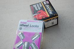 FS: Gorilla System Lug Nuts &amp; McGard Wheel Locks - LS460-dsc_1150.jpg