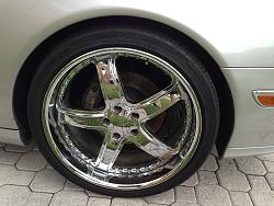 FS: 20&quot; 3pc Maya DLS Chrome Staggered with tires 00 OBO-img_1091.jpg