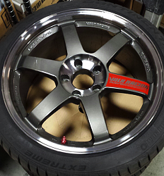 FS: Volk TE37 SL 18&quot; W/Tires excellent condition-small-face.png