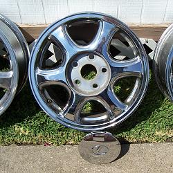 tx fs 4 6 spoke chrome wheels off SC  0-100_2039.jpg