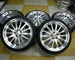 22 inch 3 piece wheels 9.5 x 10.5-0.jpg