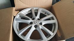 Lexus OEM 18&quot; Rims Staggered-20150810_085446.jpg