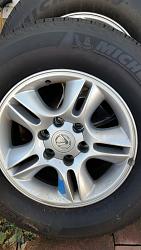 GX470 set of 5 wheel and tire set-20161227_135132.jpg