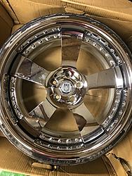 20&quot; Staggered (8.5&amp;10) Chrome HRE 945R w/ PZero Nero tires-rim-2.jpg